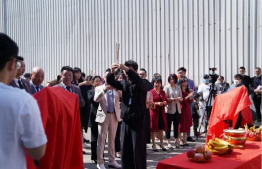 �������ɵ�Ӱ�������������������ģ����ƴ�ý�뻪��Ӱ�ӿ������